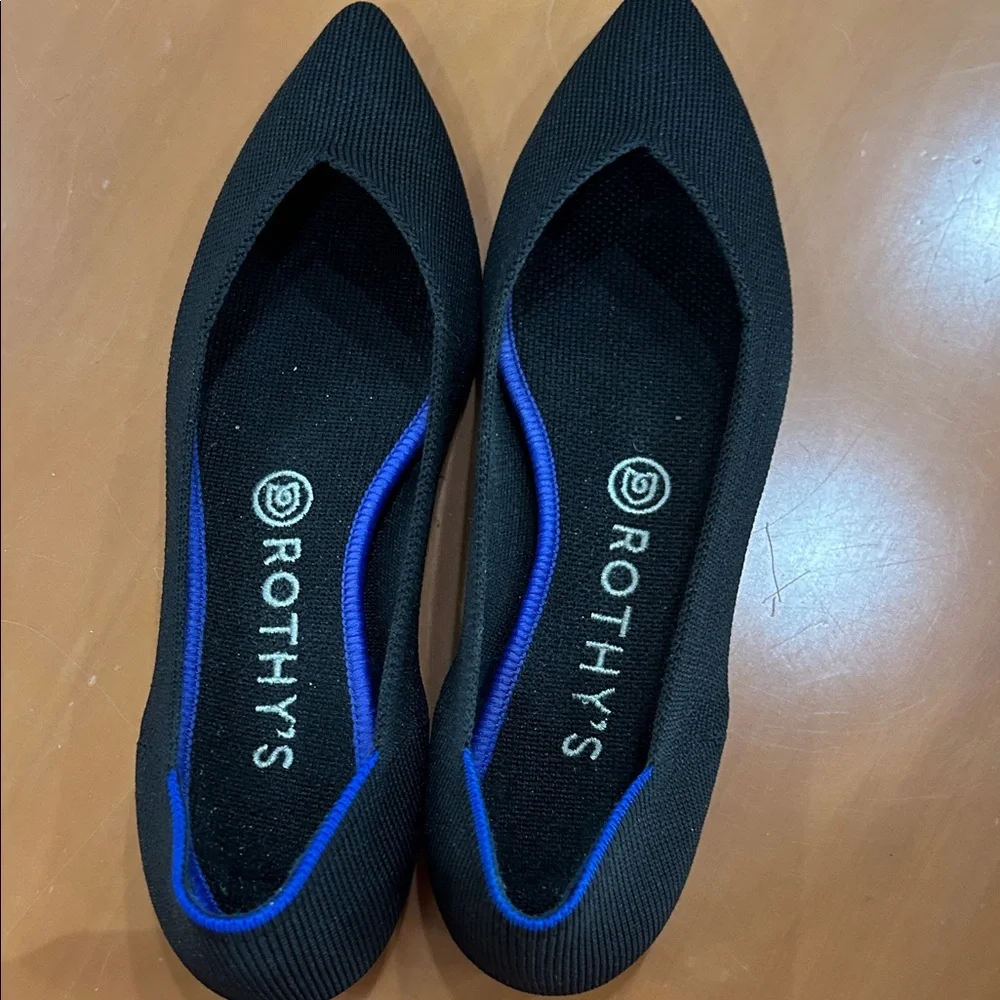 Rothy's Black Pointed Knit Flats with Blue Trim